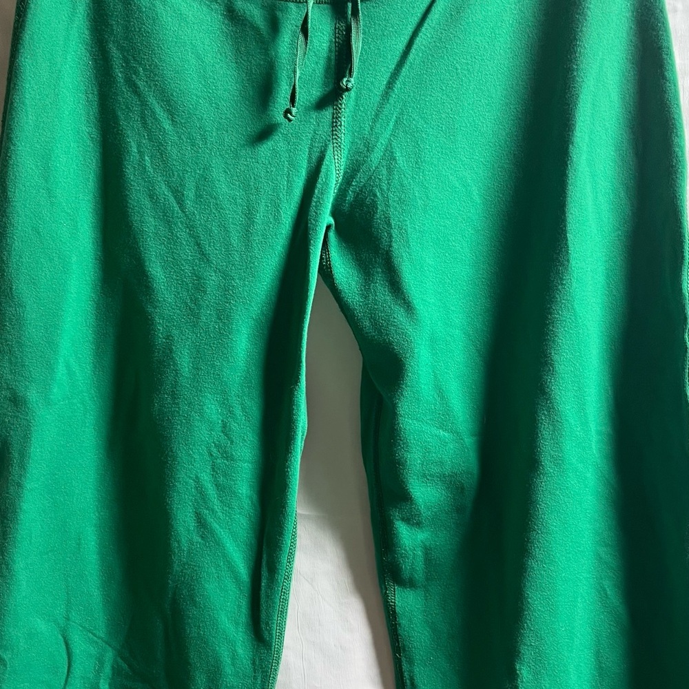 Lululemon Green capris - Picture 5 of 9